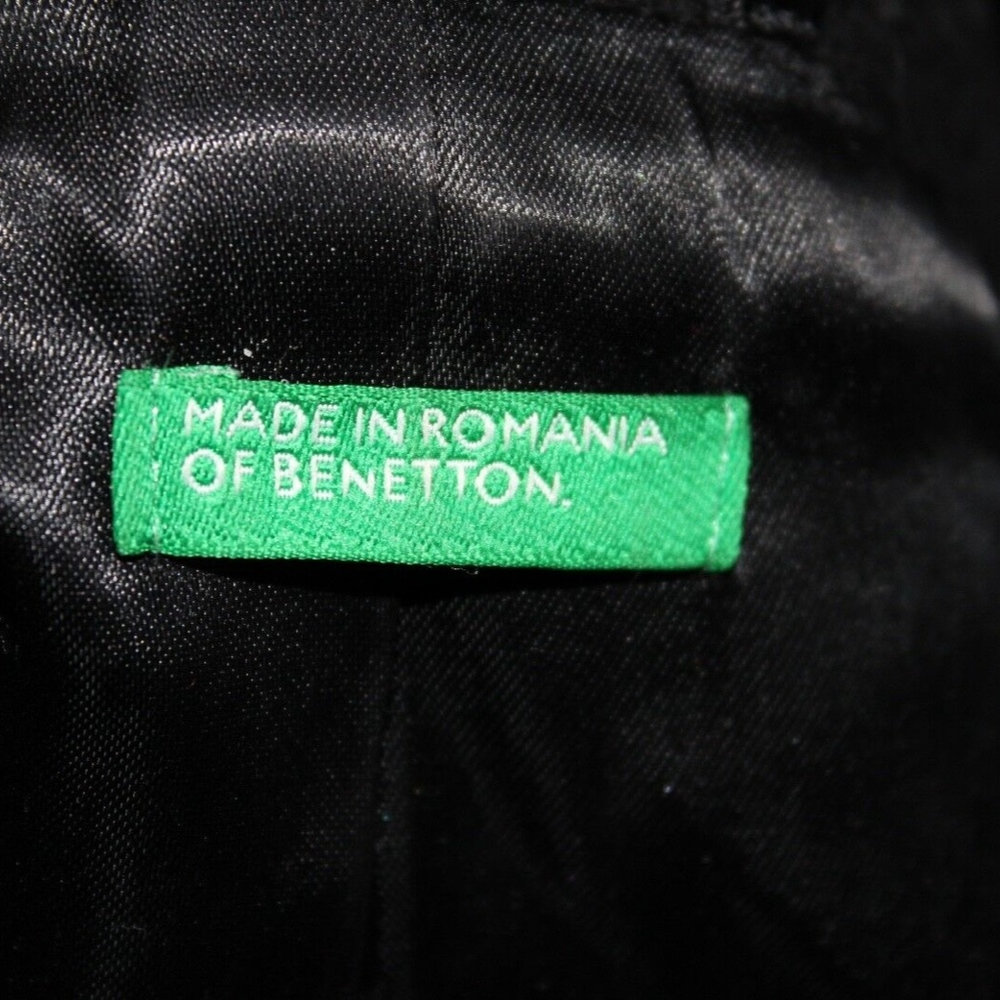 SOLD United Colors of Bennetton black fashion wool - Picture 4 of 7